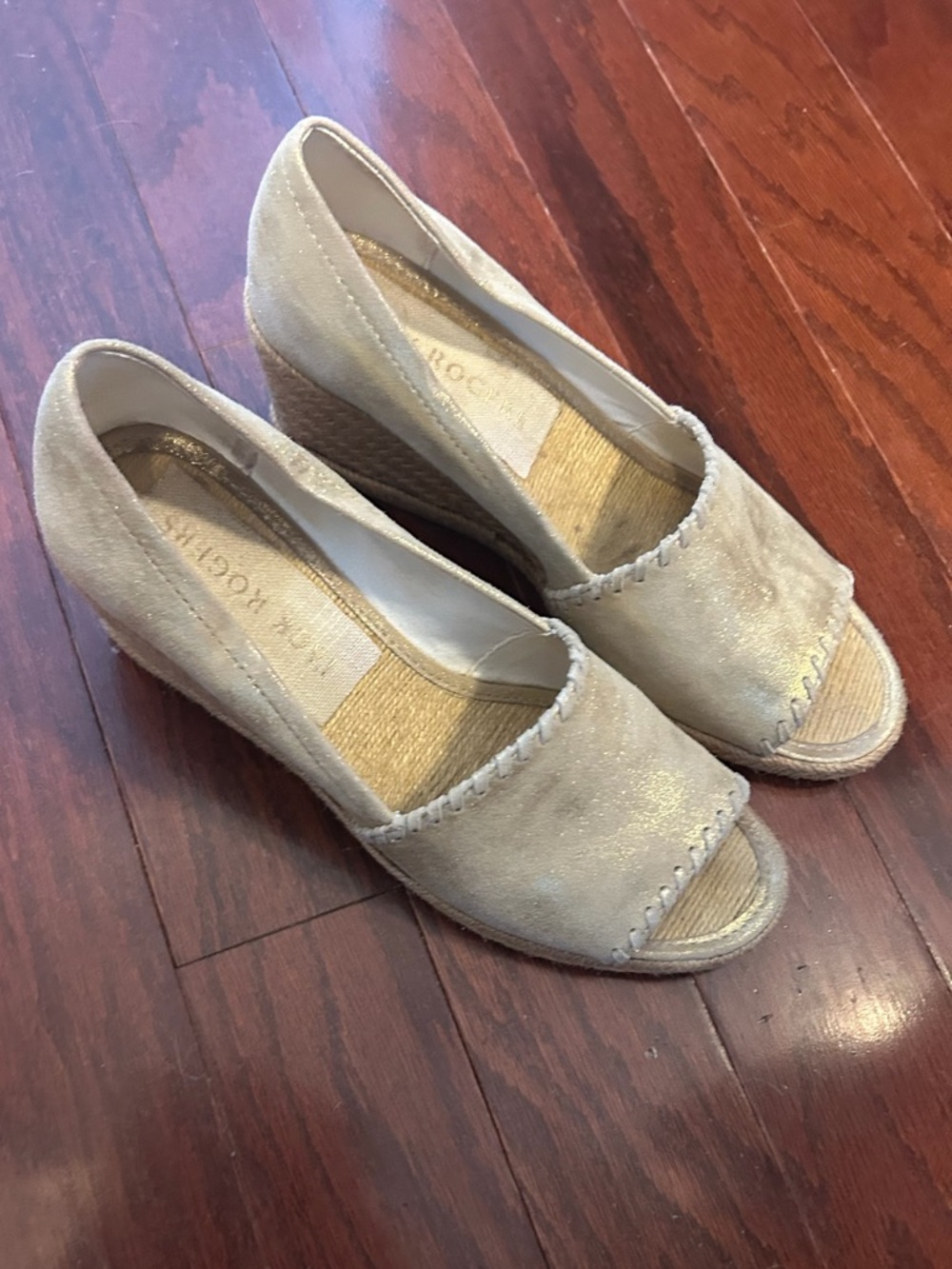 Jack rogers women’s size 8.5 metallic wedges